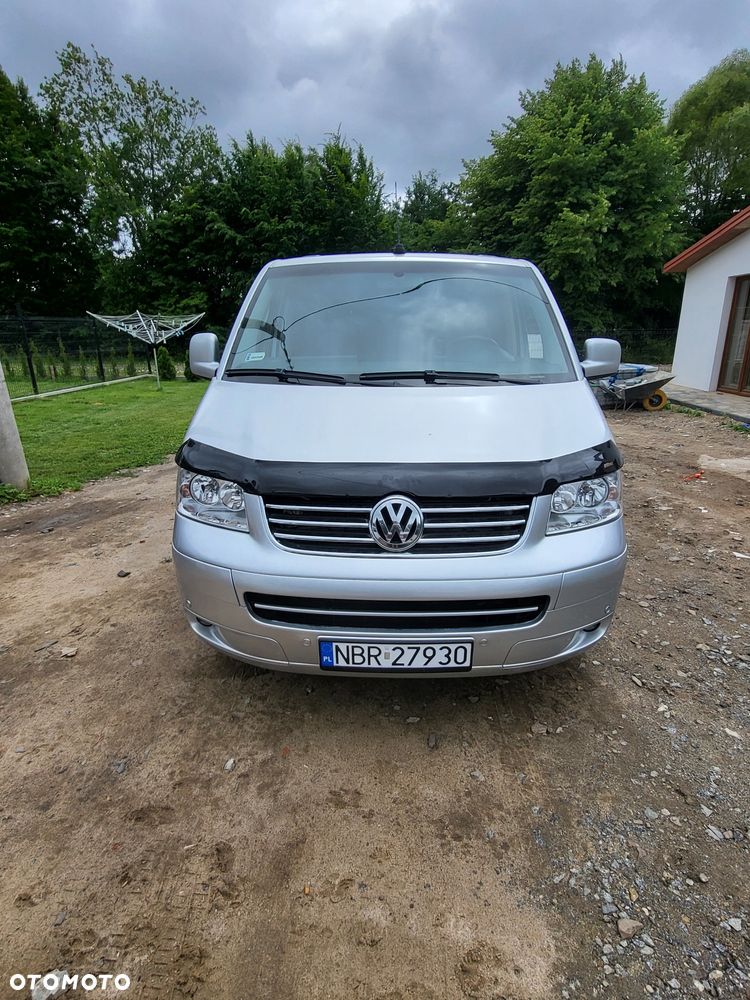 Volkswagen Multivan - 1