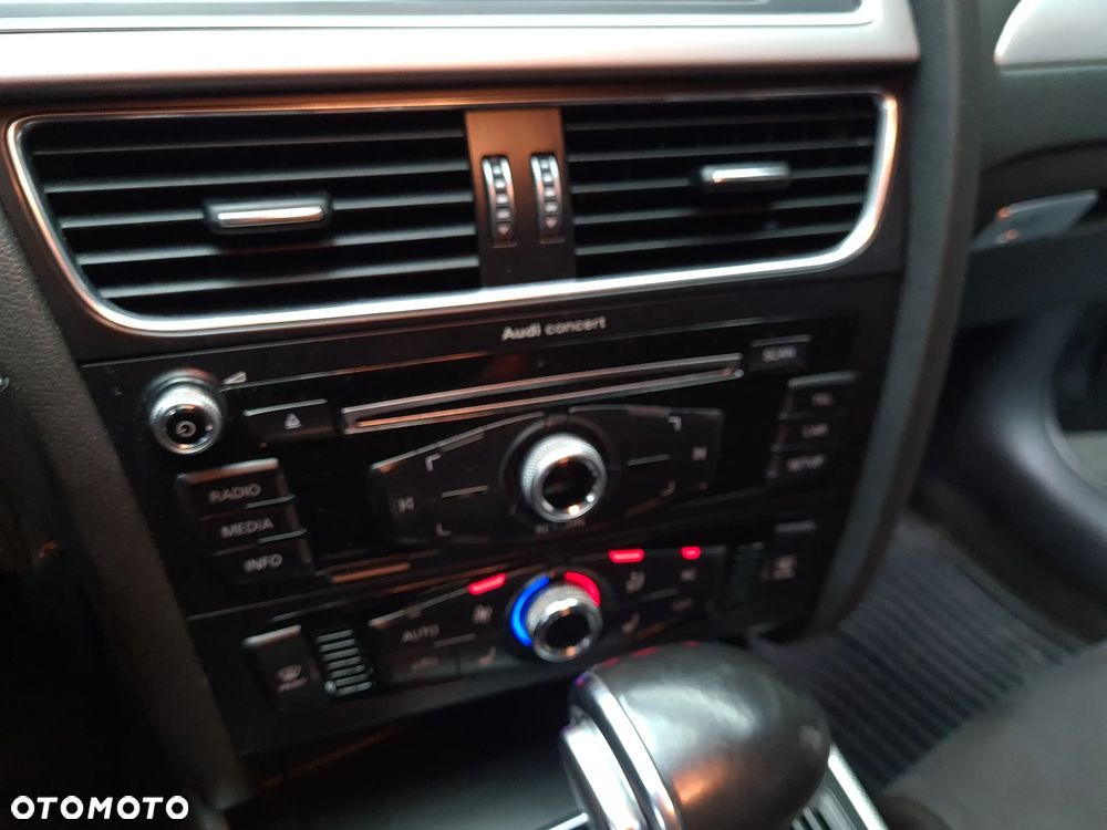 Audi A4 Allroad 2.0 TDI DPF S tronic - 29