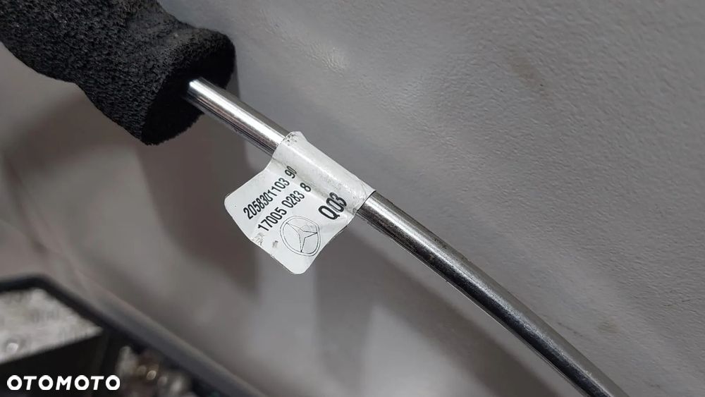 Przewód gaśnicy silnika Mercedes-Benz C-klasa W205 R 2017 nr 2058301103 - 3