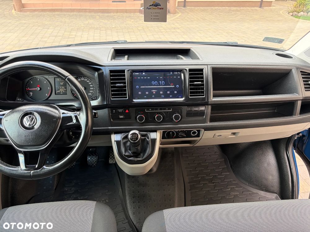 Volkswagen Transporter - 4