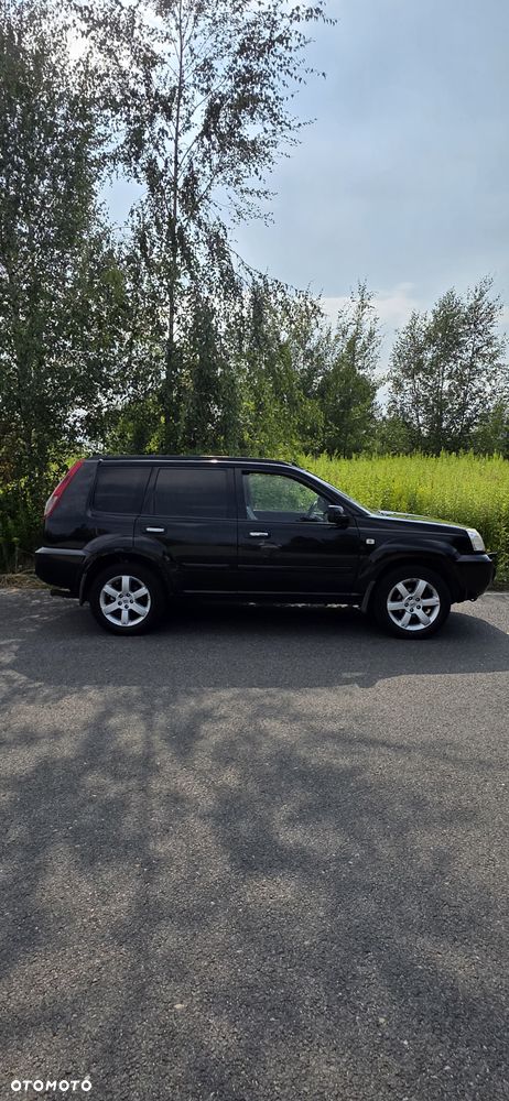 Nissan X-Trail 2.2 dCi Comfort + - 9