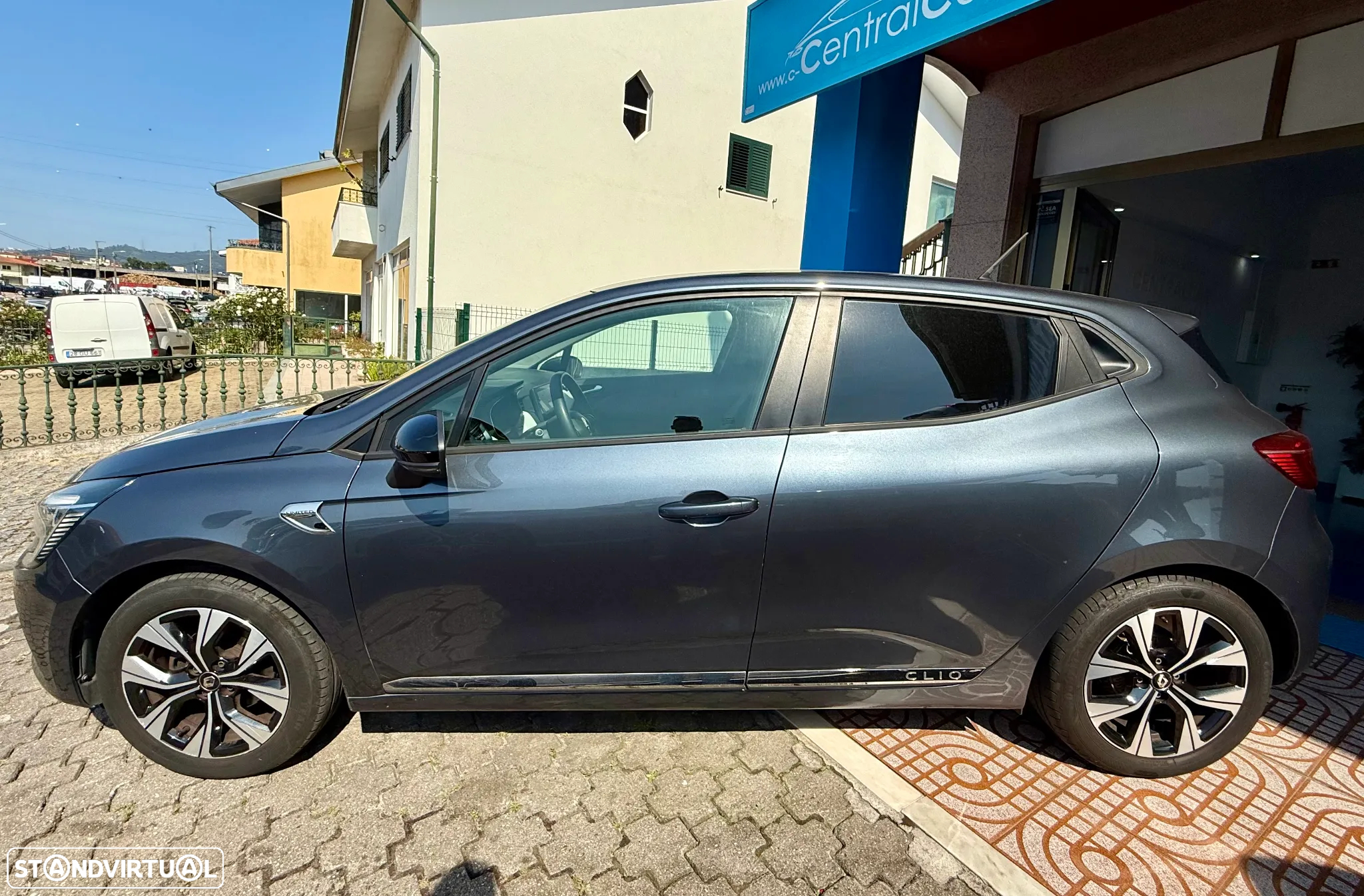 Renault Clio 1.0 TCe Limited Bi-Fuel - 6