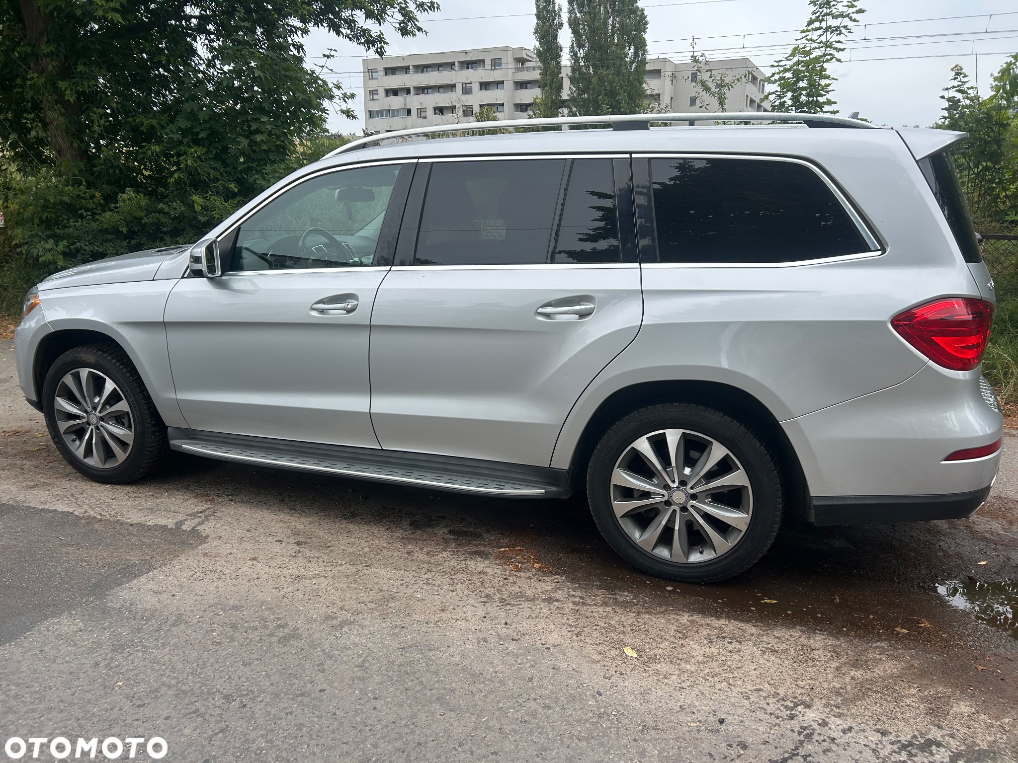 Mercedes-Benz GL 400 4Matic 7G-TRONIC - 12