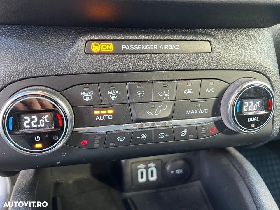 Ford Kuga 2.5 Duratec PHEV ST Line X - 11