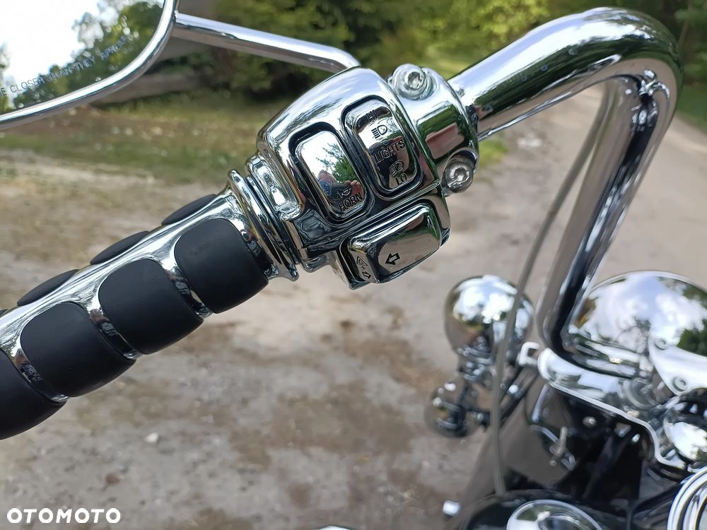 Harley-Davidson Softail Heritage Classic - 25