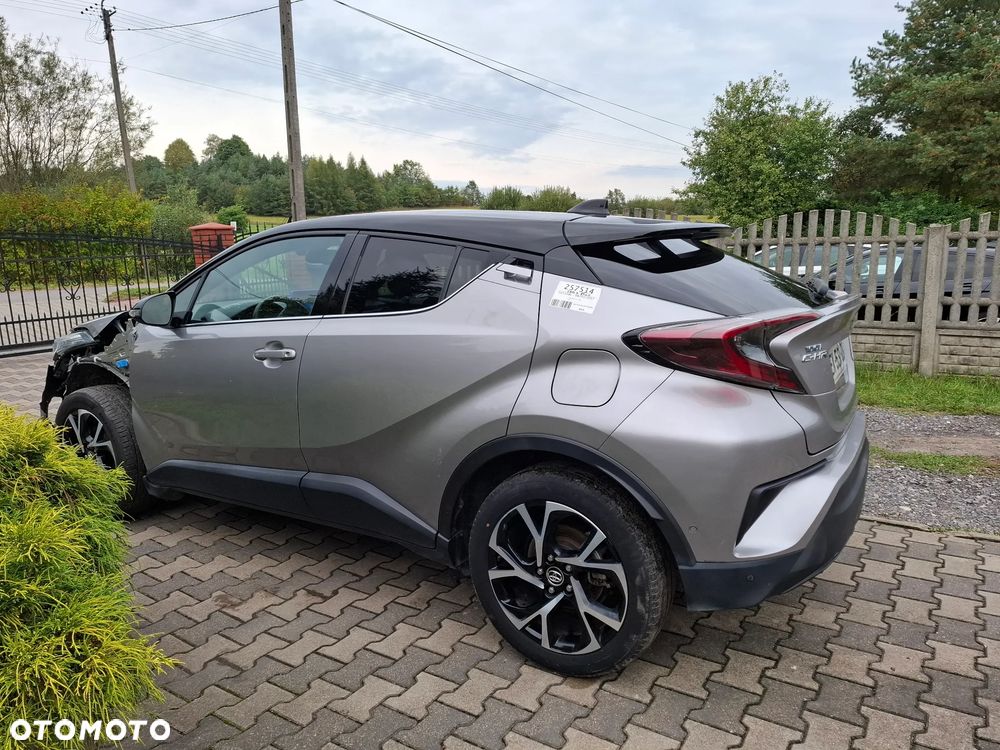 Toyota C-HR - 8