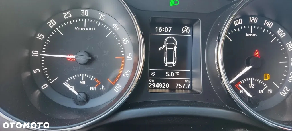 Skoda Superb 1.6 TDI Ambition Greenline - 6