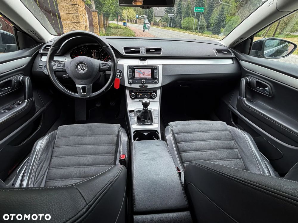 Volkswagen Passat CC 2.0 TDI BlueMotion Technology Exclusive - 5