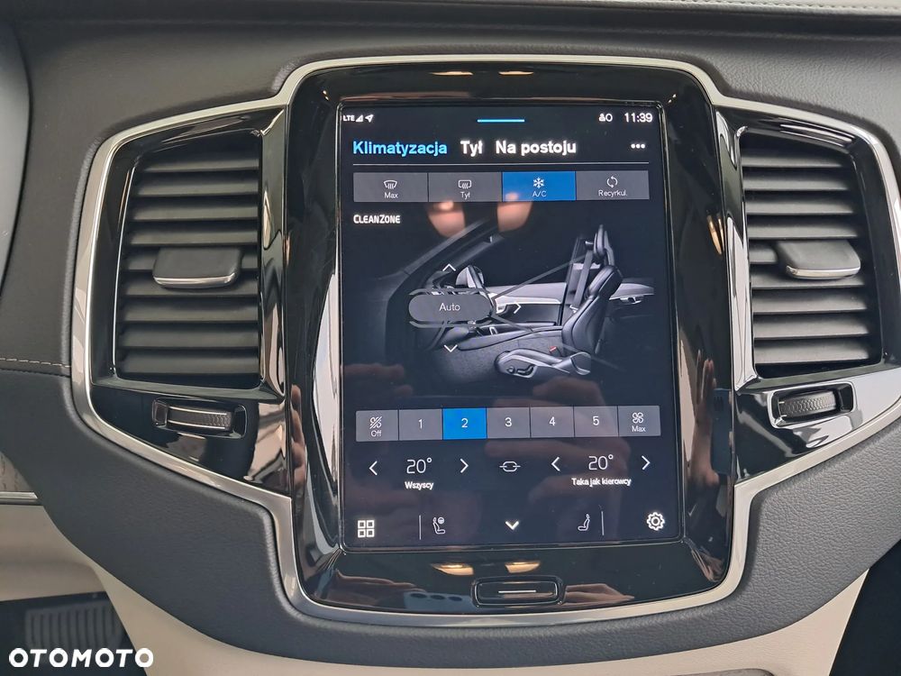 Volvo XC 90 T8 AWD Plug-In Hybrid Ultra Dark 7os - 26