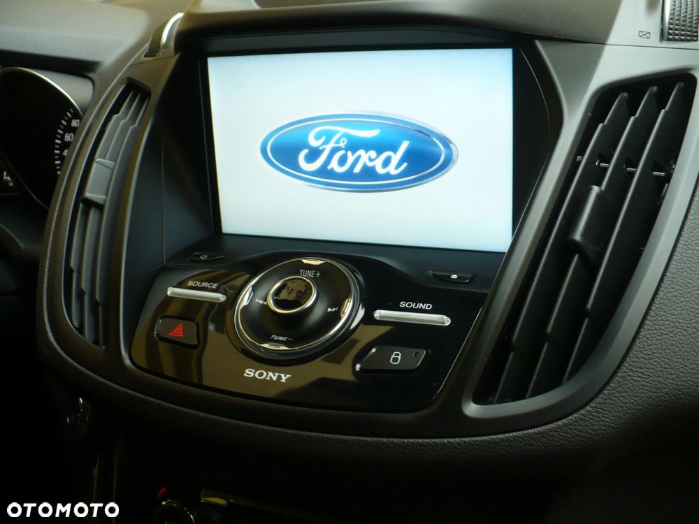 Ford Kuga - 25