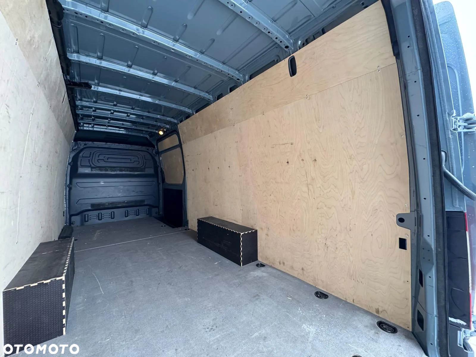 Mercedes-Benz Sprinter 317 - 10