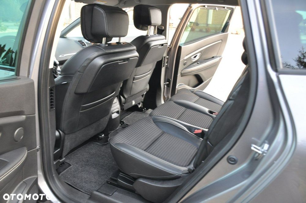 Renault Grand Scenic - 22