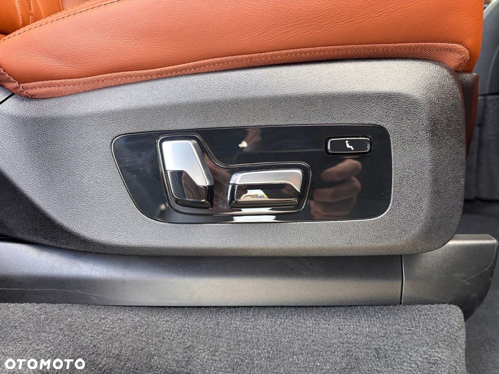 BMW X7 - 22