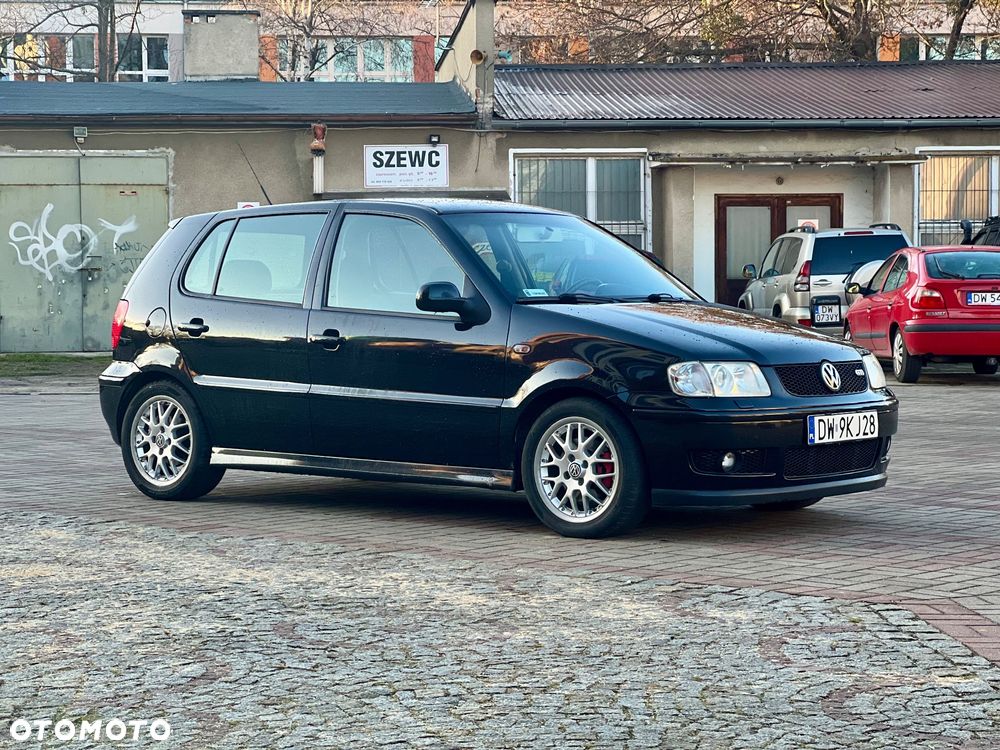 Volkswagen Polo - 1