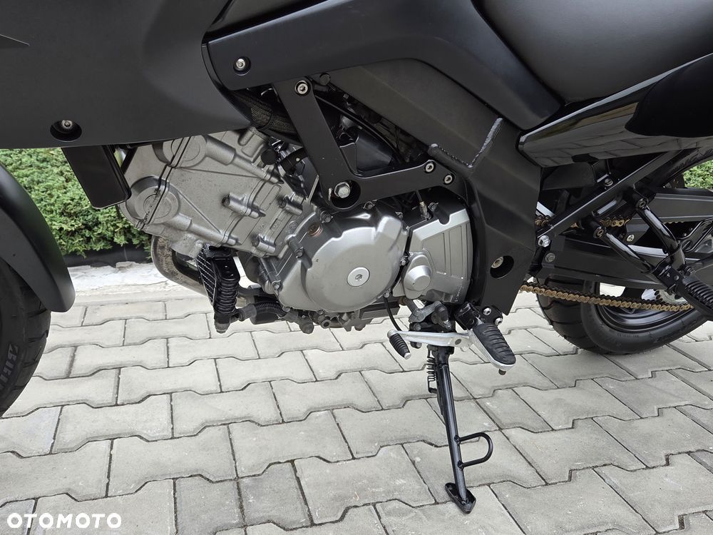 Suzuki V-STROM - 34