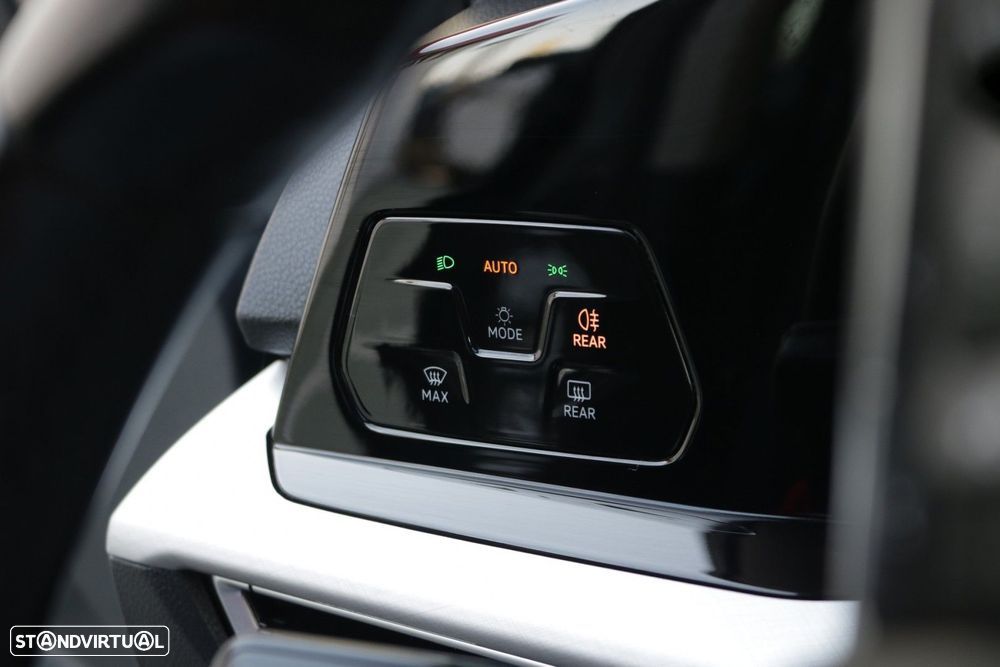 VW Golf 2.0 TDI Life - 30
