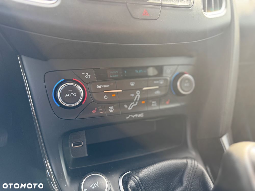 Ford Focus 1.0 EcoBoost ST-Line Black ASS - 23