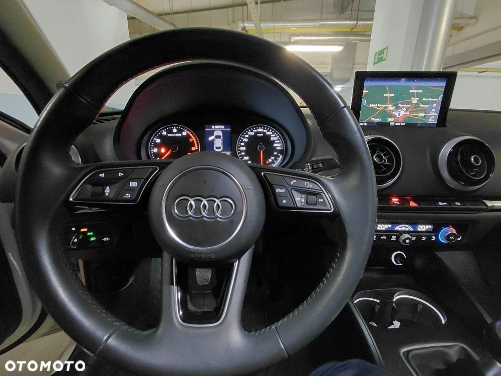 Audi A3 Limousine 35 TFSI S Line - 9
