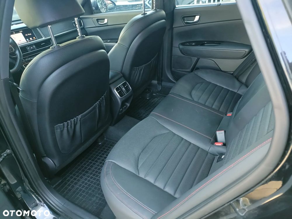 Kia Optima - 26