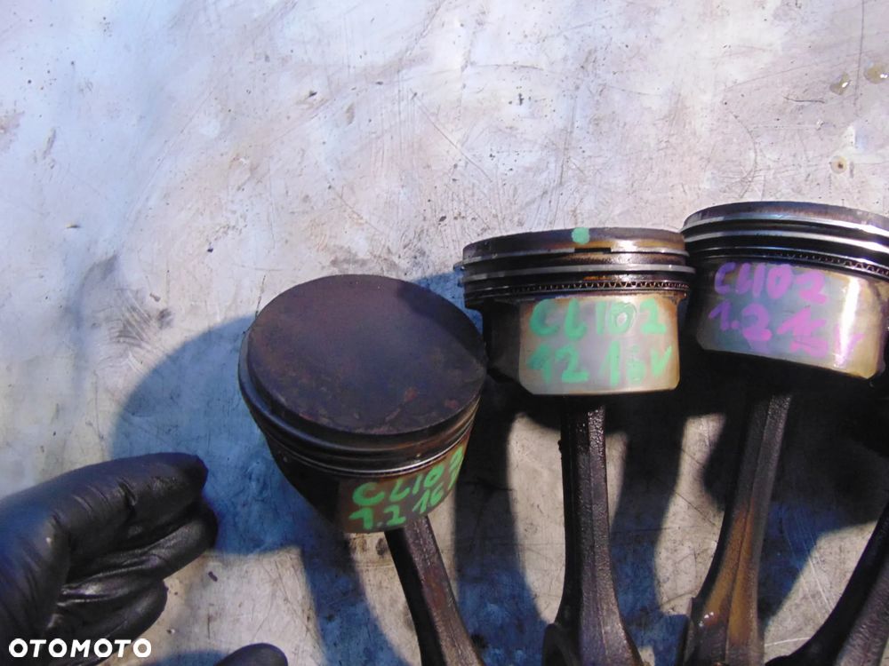 Tłoki clio 4 1,2 16 v cena sztuka - 5