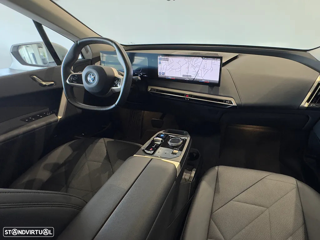 BMW iX xDrive 40 Pack Desportivo - 8