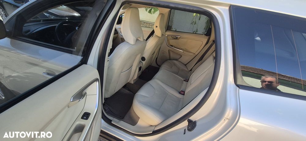 Volvo XC 60 - 8