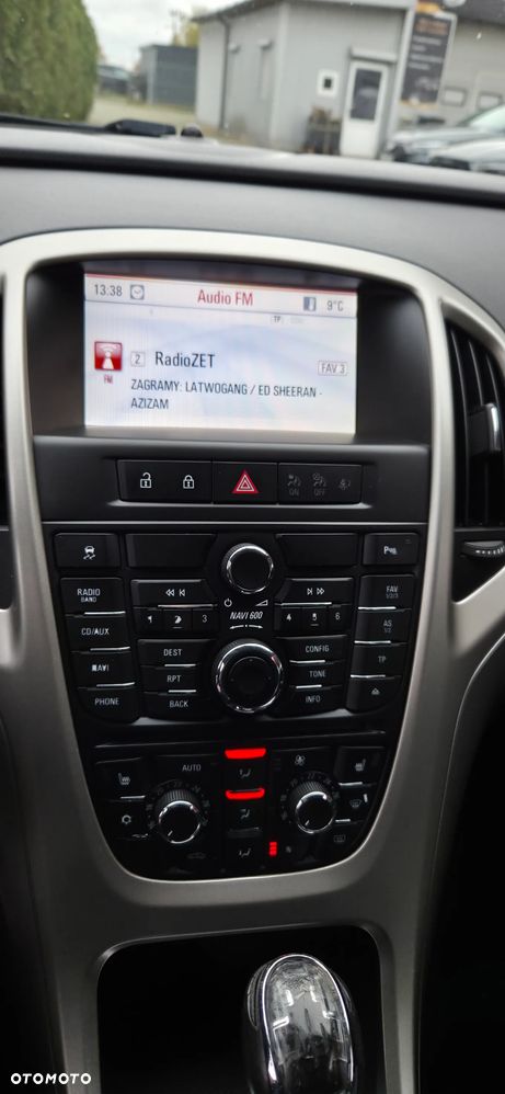 Opel Astra 2.0 CDTI DPF Automatik Design Edition - 26