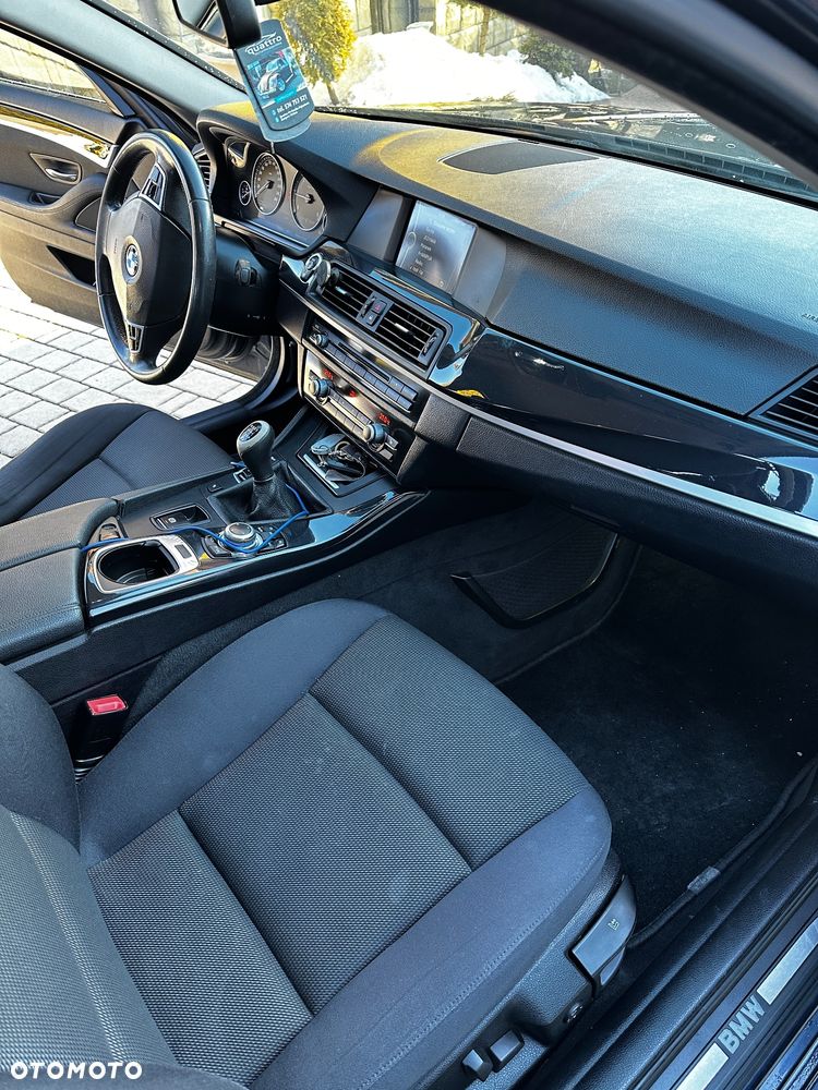 BMW Seria 5 520d - 12