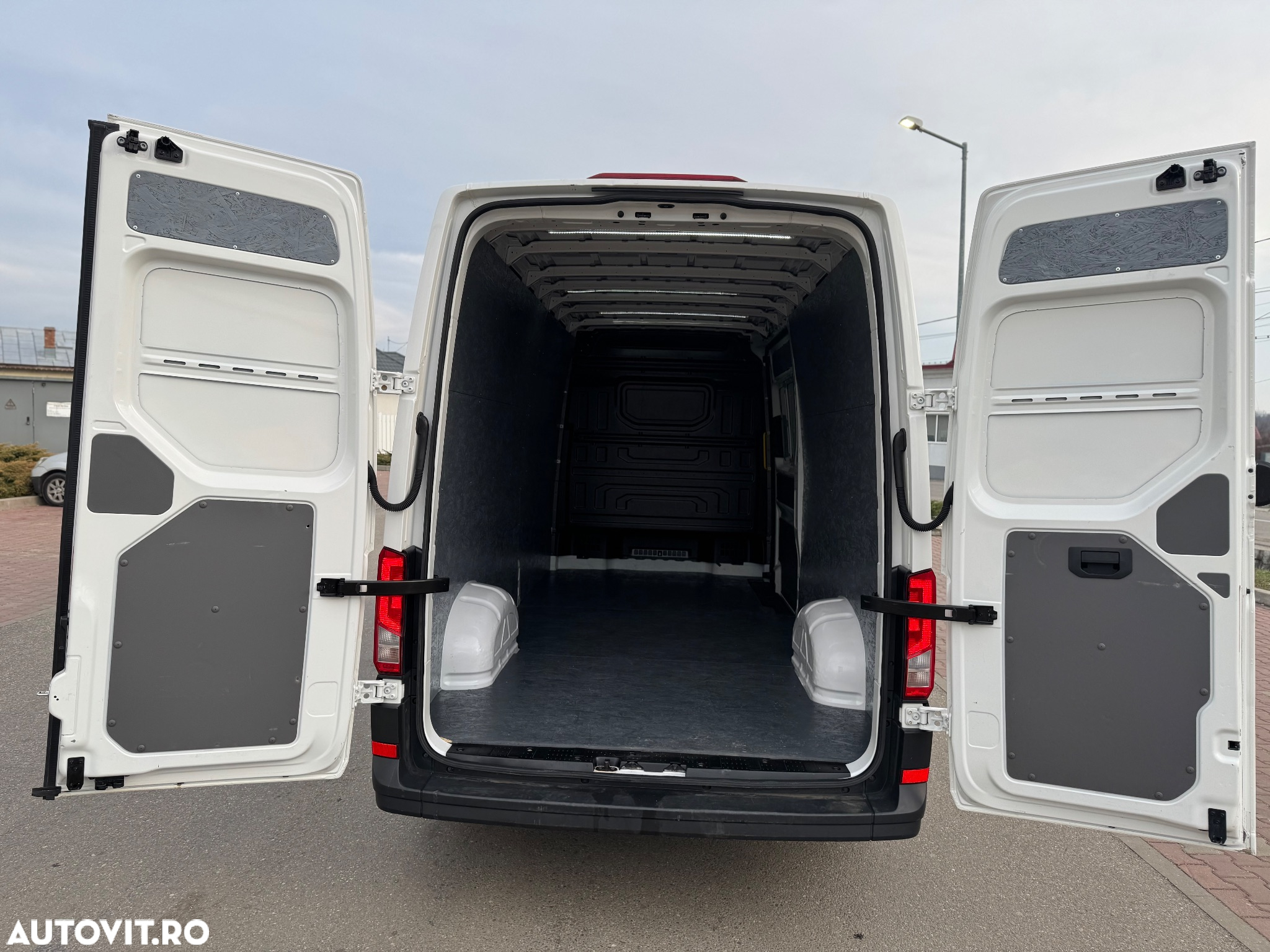 Volkswagen Crafter 2019 2.0Tdi 140Cp Tractiune fata Stare Foarte buna !!!! - 6