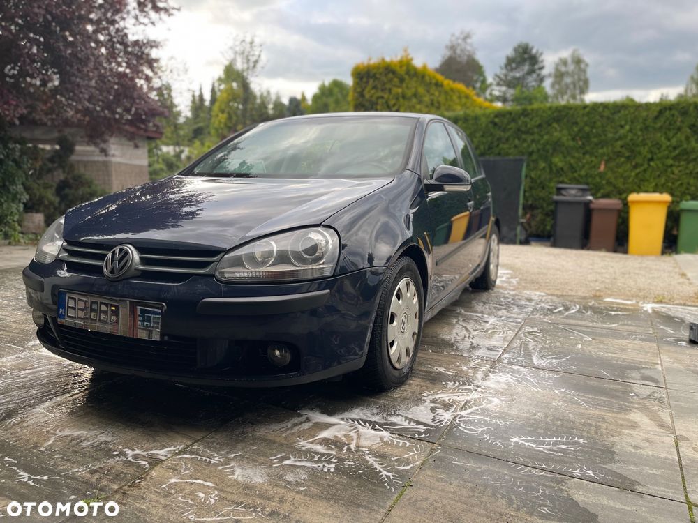 Volkswagen Golf 1.6 FSI Trendline Tiptr - 2