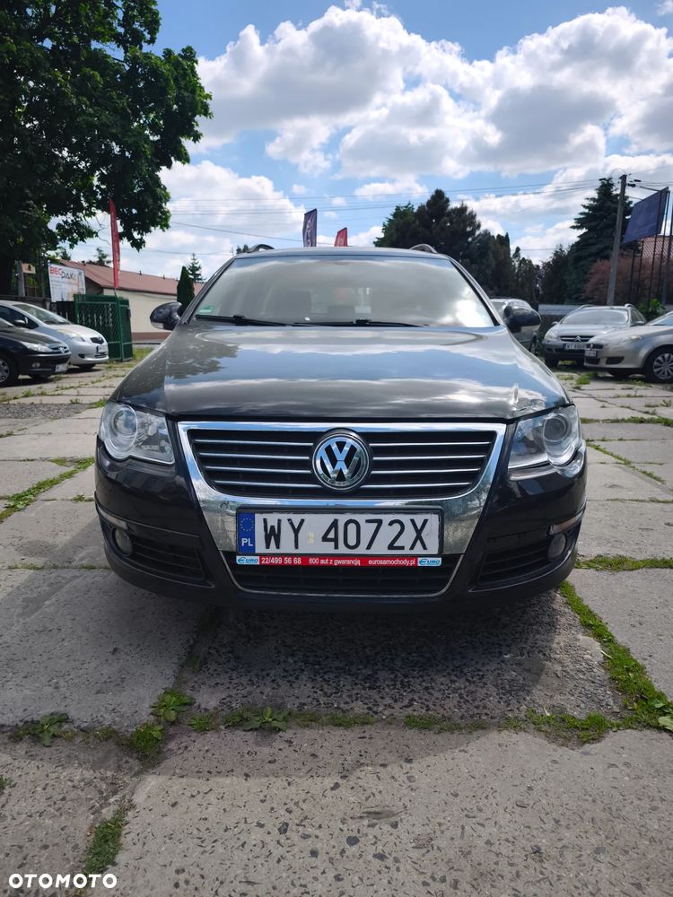 Volkswagen Passat - 1