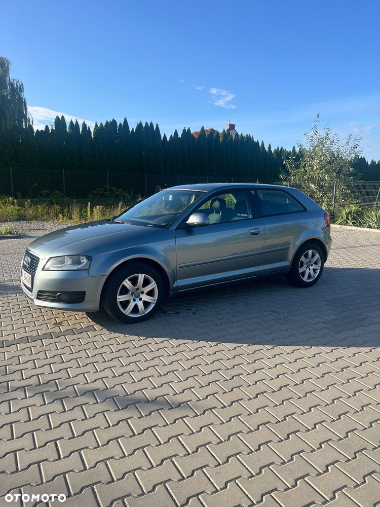 Audi A3 3-drzwiowe 2.0 TDI Ambiente - 3