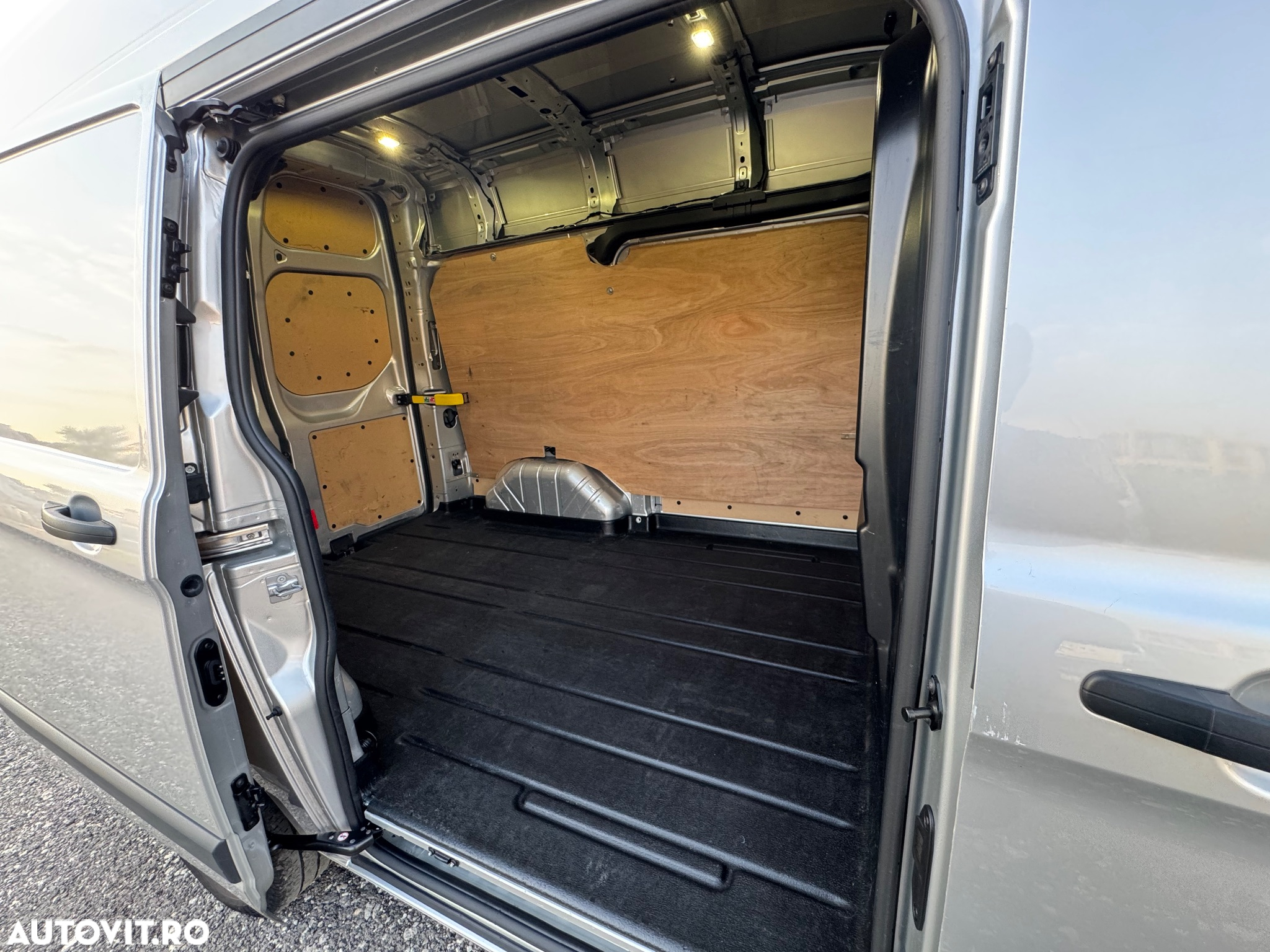 Ford Transit Custom - 10