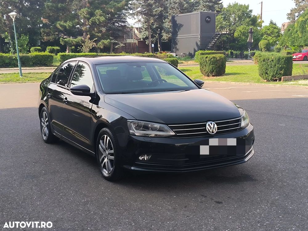 Volkswagen Jetta 2.0 TDI Comfortline - 2