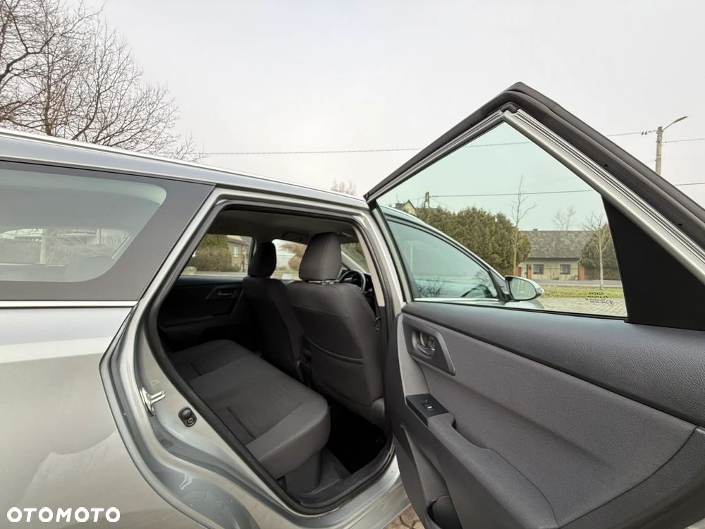 Toyota Auris Hybrid 135 Premium - 29