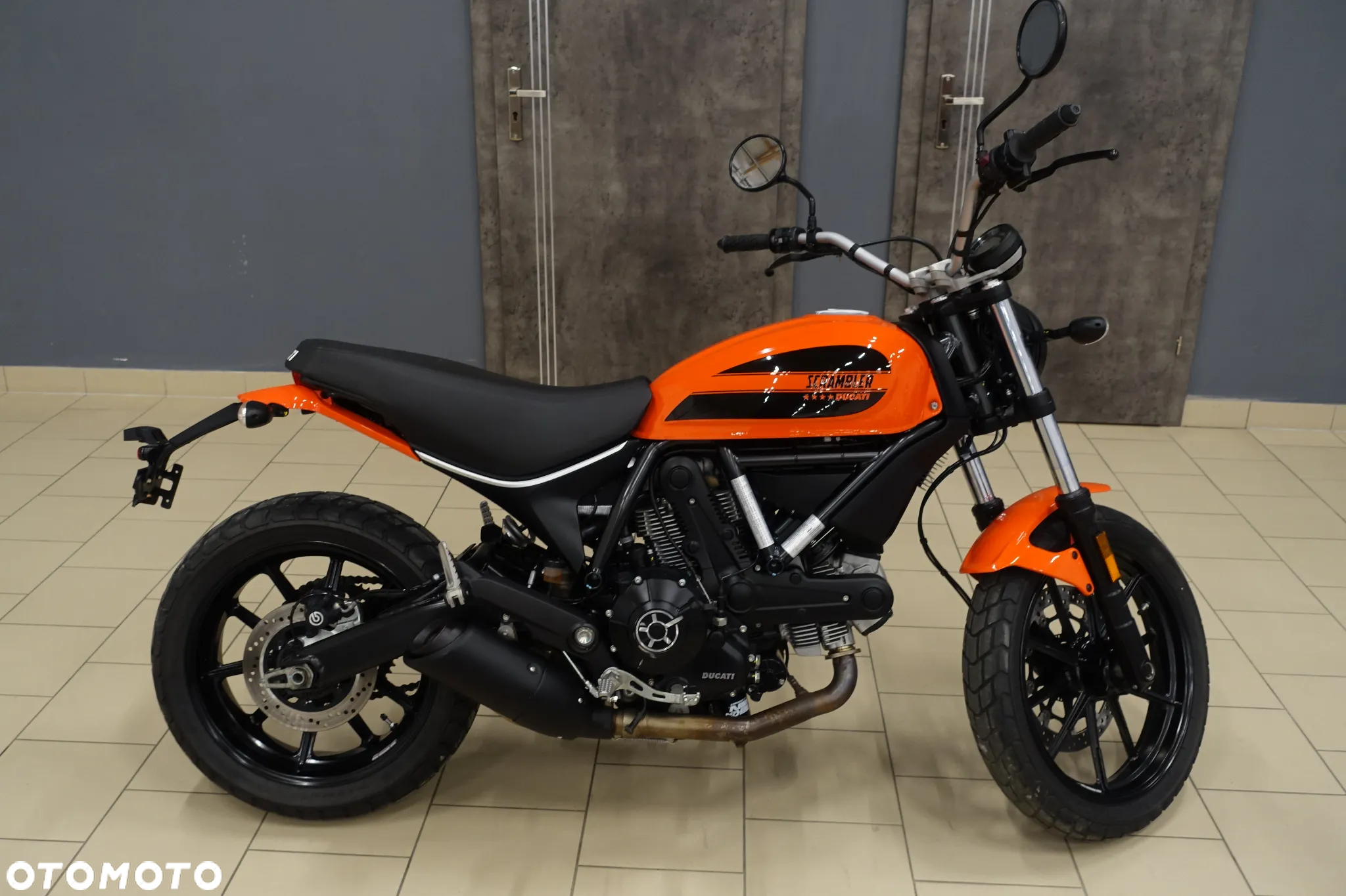 Ducati Scrambler - 16