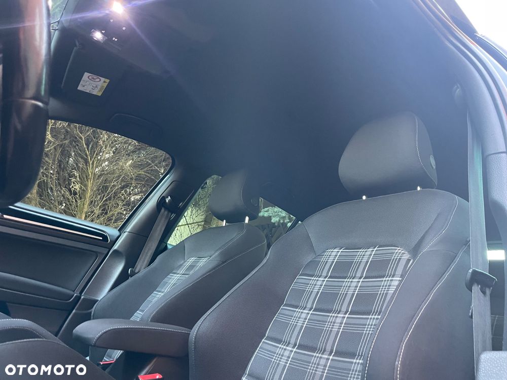 Volkswagen Golf 2.0 TDI BMT GTD DSG - 33
