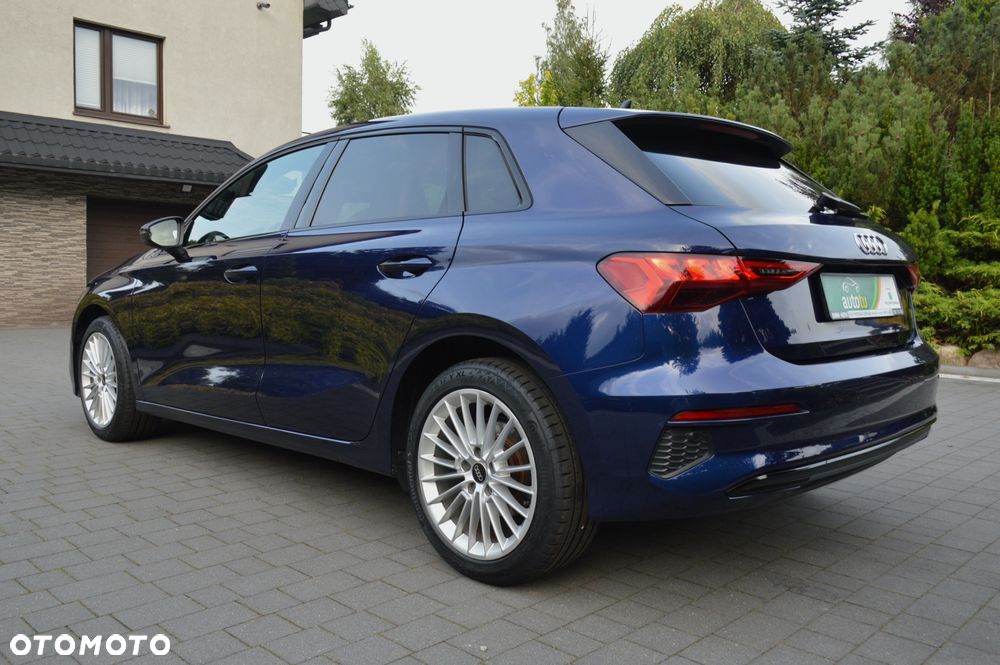 Audi A3 Sportback 35 TFSI Sport S tronic - 4