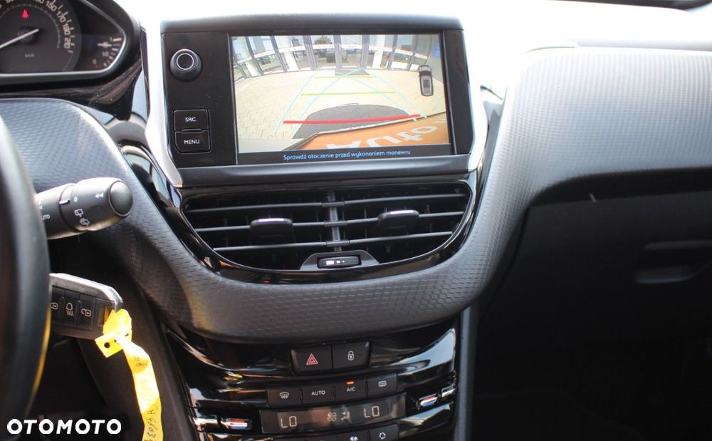Peugeot 2008 - 13