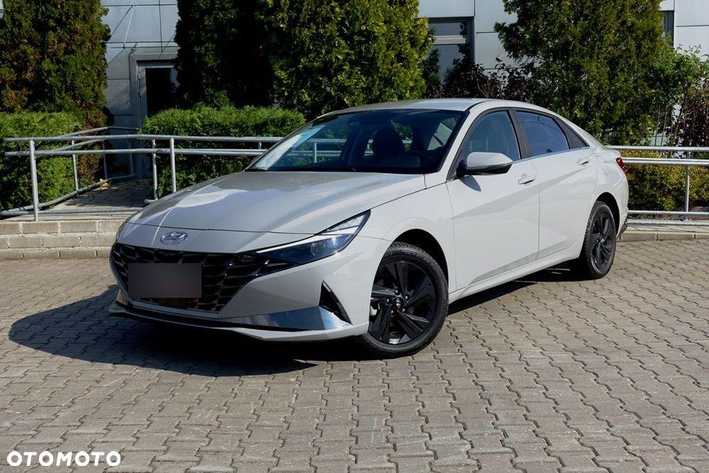 Hyundai Elantra 1.6 Smart CVT - 1