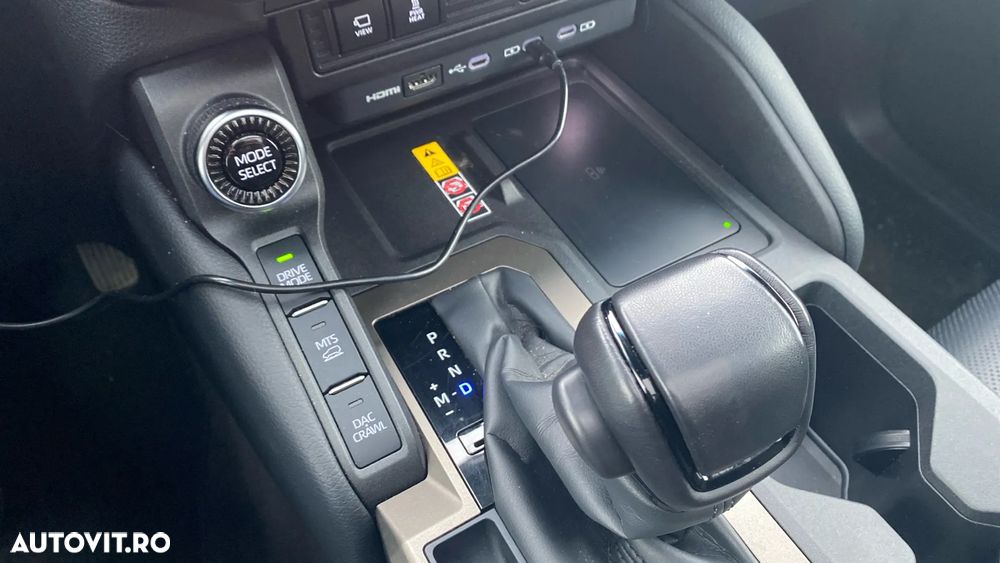 Toyota Land Cruiser 2.8l D-4D 204 CP A/T 7 locuri Luxury AVS - 14