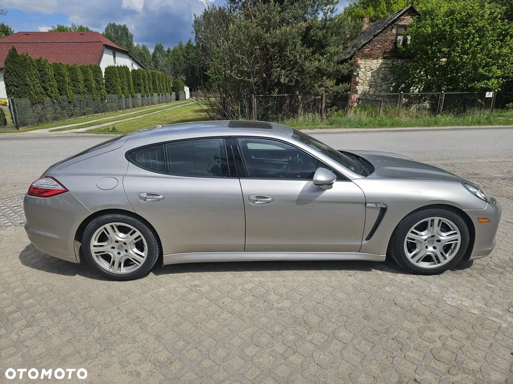 Porsche Panamera - 12