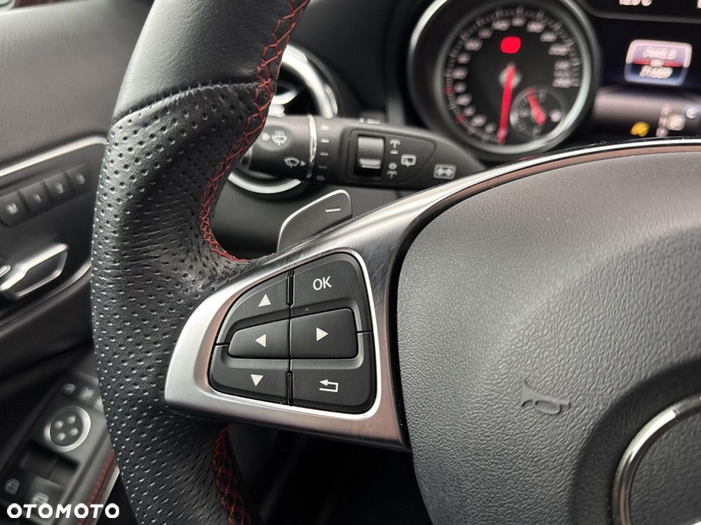 Mercedes-Benz GLA 200 7G-DCT AMG Line - 19