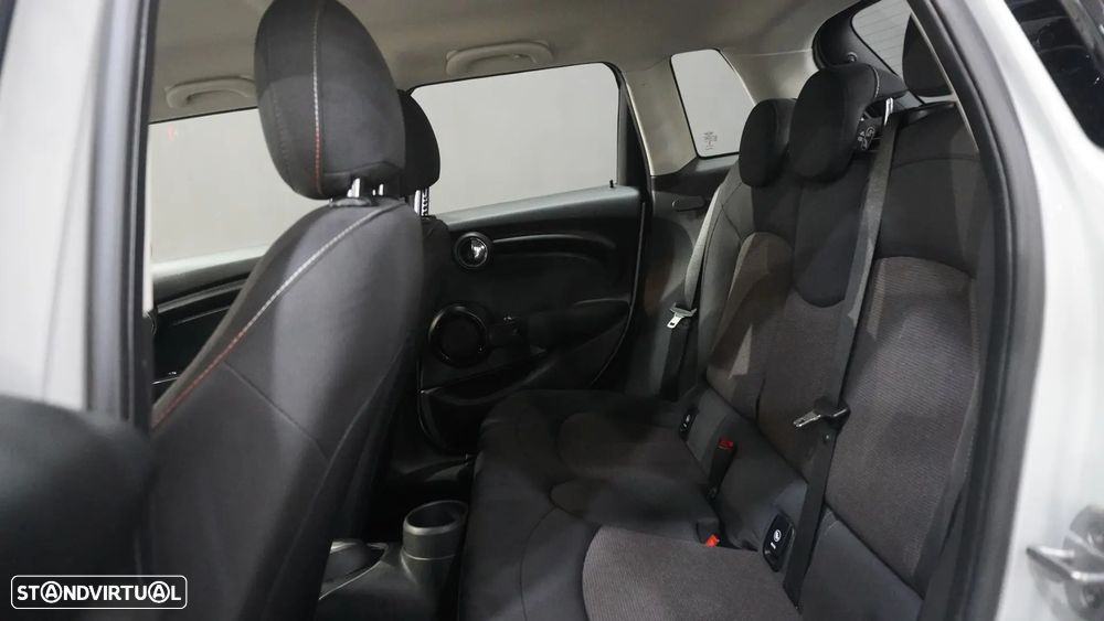 MINI 3 Portas Cooper D - 12