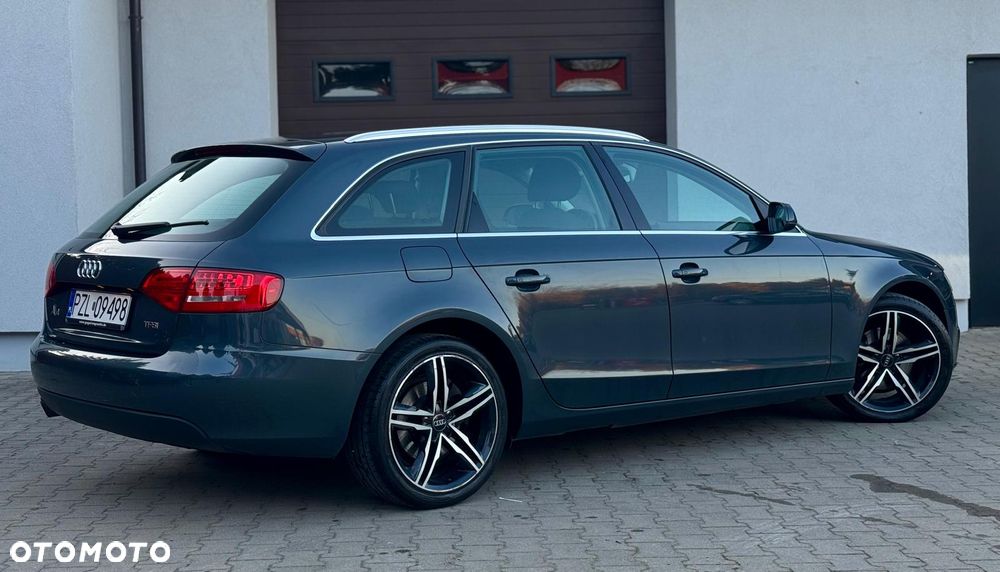 Audi A4 Avant - 4