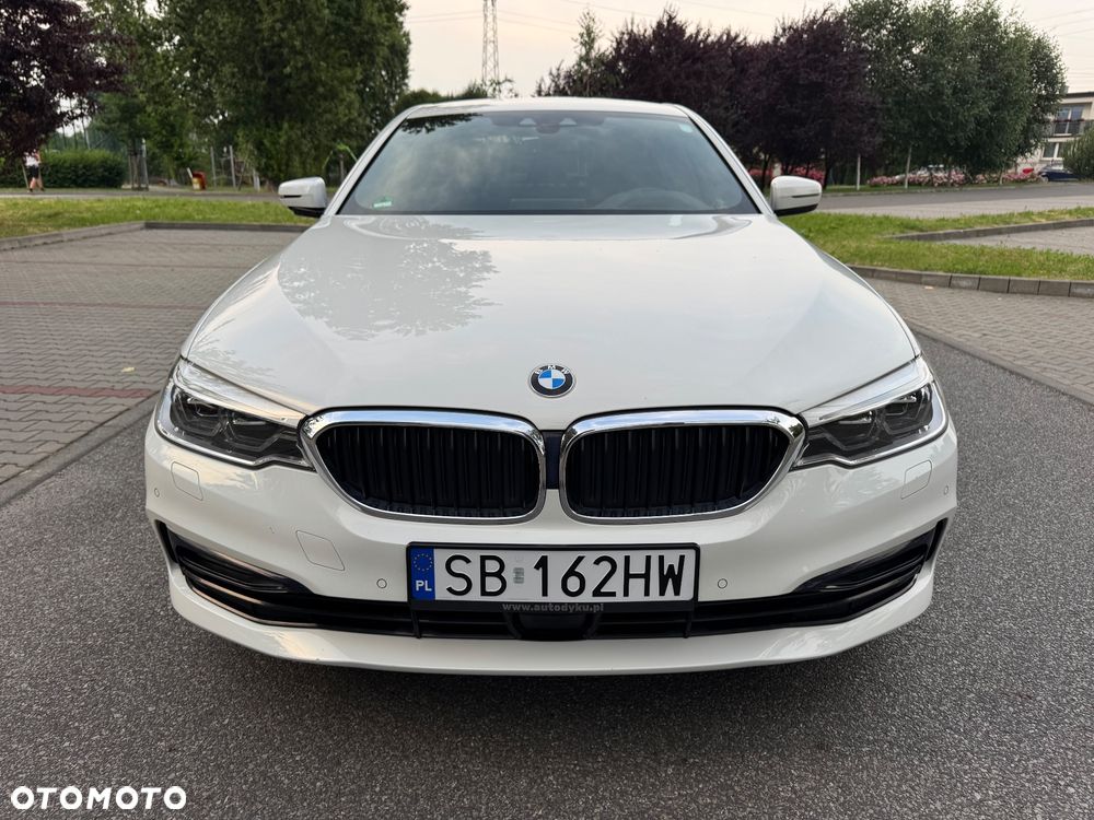 BMW Seria 5 530e xDrive M Sport Edition - 4