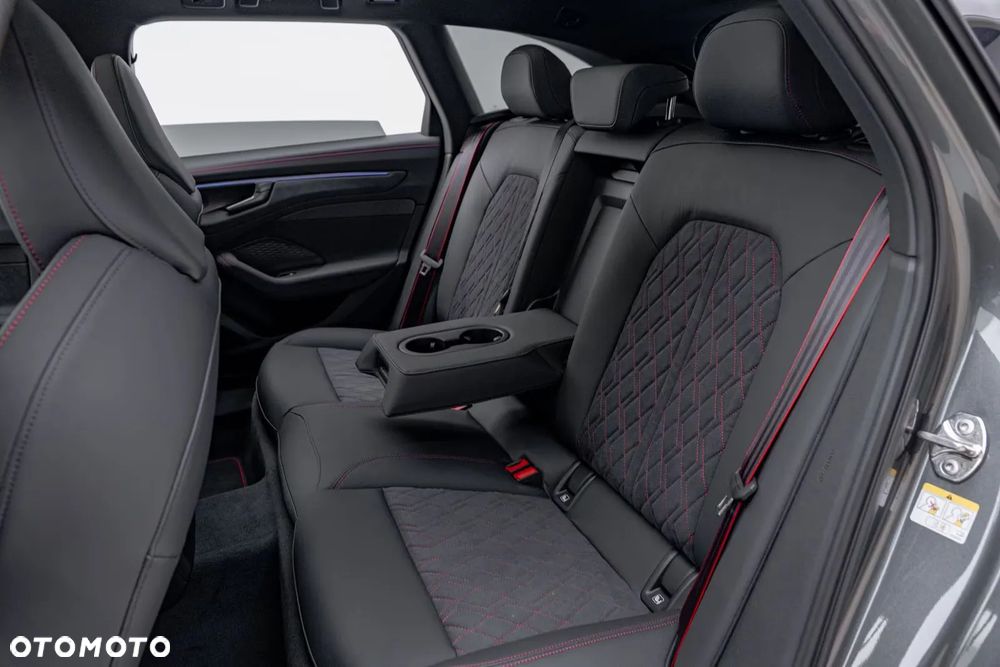 Audi A6 Avant - 20