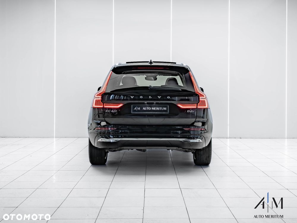 Volvo XC 60 B4 D AWD Plus Bright - 12