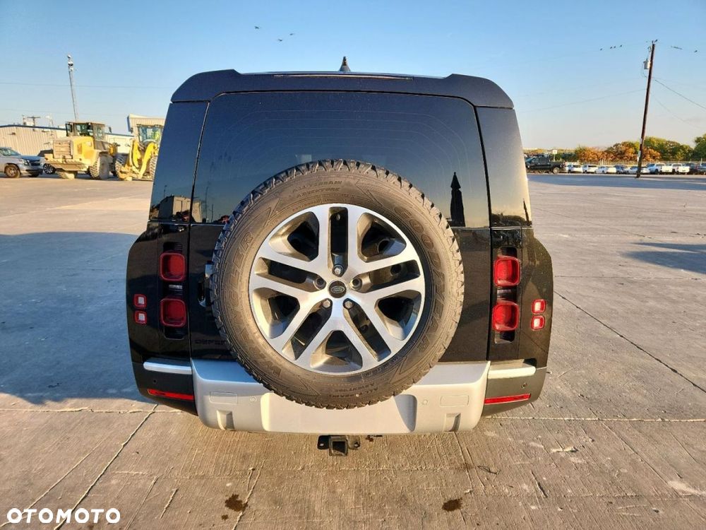 Land Rover Defender - 3