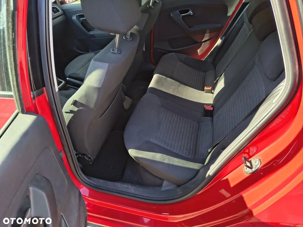 Volkswagen Polo - 8